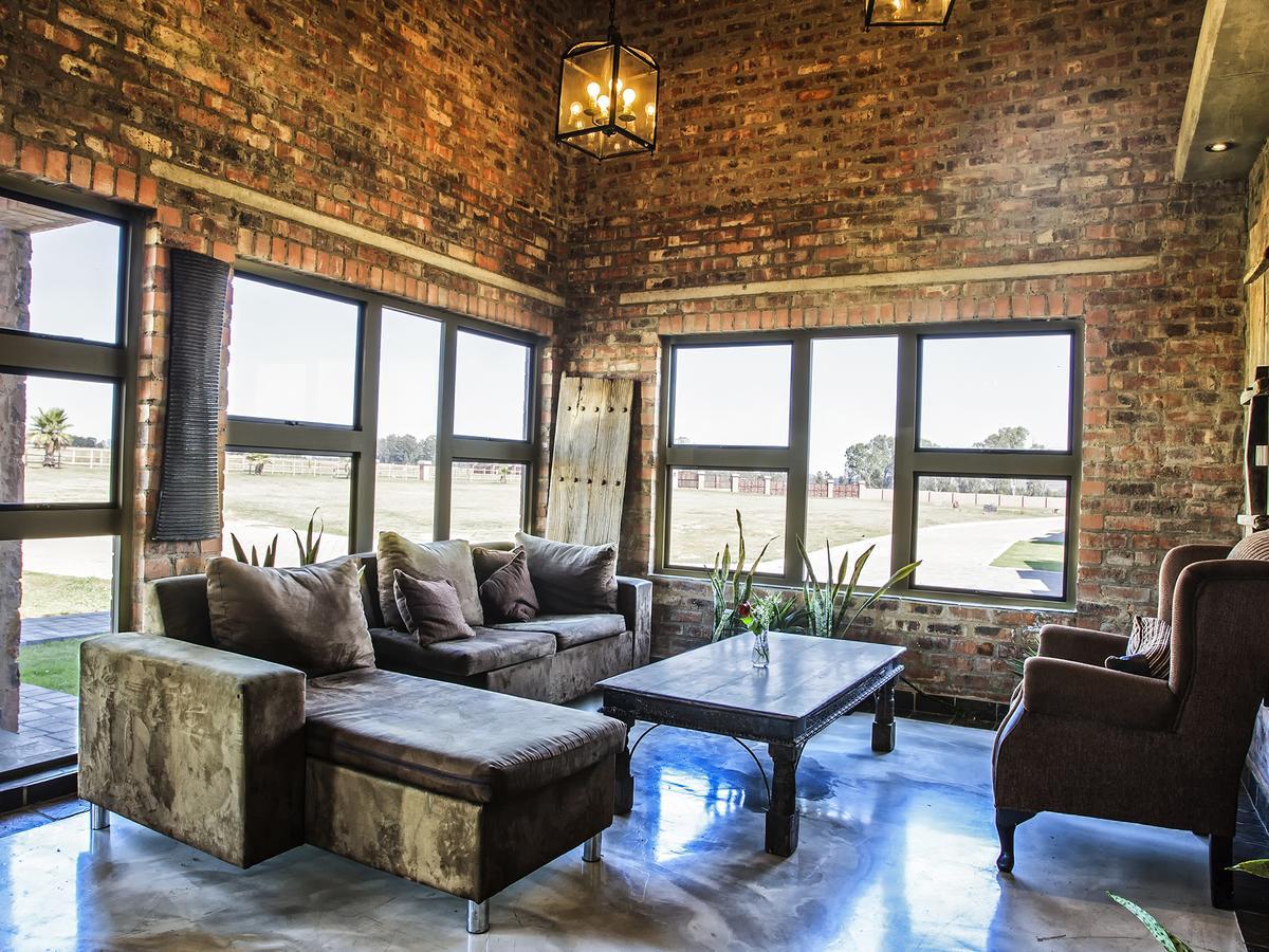 Rustique Boutique Hotel มิดเดิลเบิร์ก ภายนอก รูปภาพ